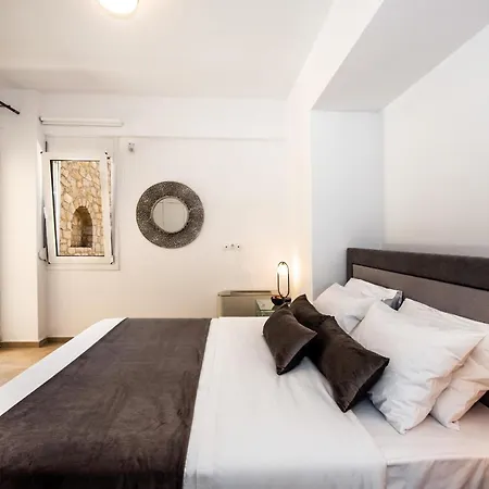 Oasis, Luxury Vila *