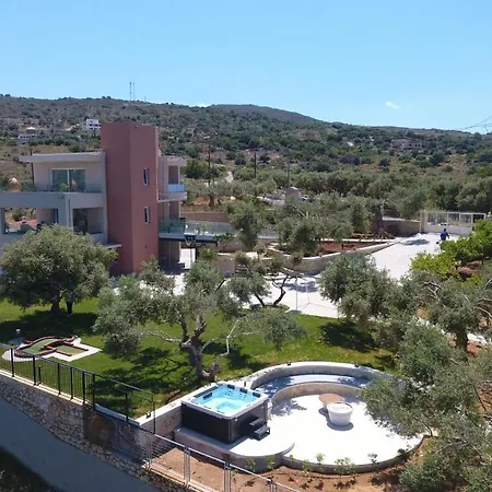 Vila Oasis, Luxury