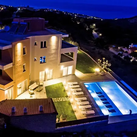 Oasis, Luxury