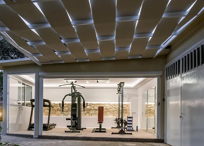 Oasis, Luxury فيلة