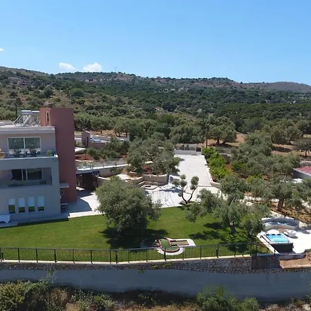 Oasis, Luxury Villa